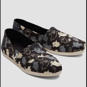 Toms Ghost glow in the dark flats size 7W